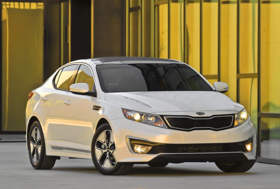  Kia Optima Hybrid 2012 года  (фото 29 из 32)